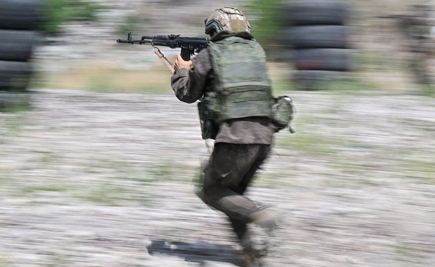 В Белицком бойцы ВСУ атаковали российских солдат, притворившись сдающимися в плен