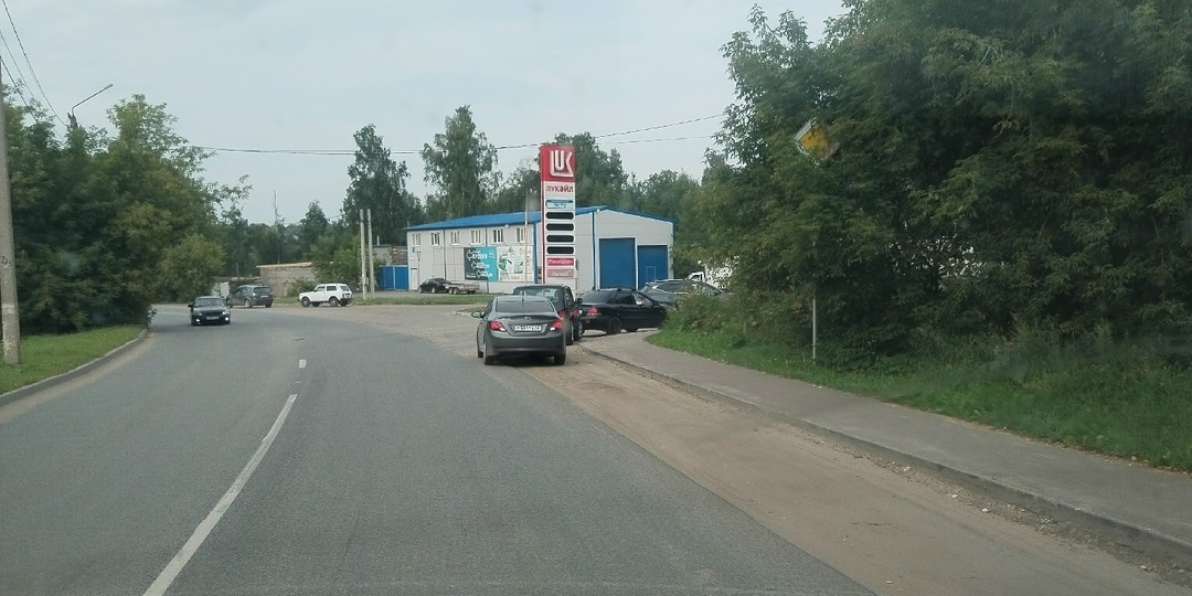 Бензин есть, топливный кризис закончился, а последствия остались