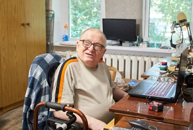 В Сызрани помогли ветерану связи, пострадавшему от атаки БПЛА