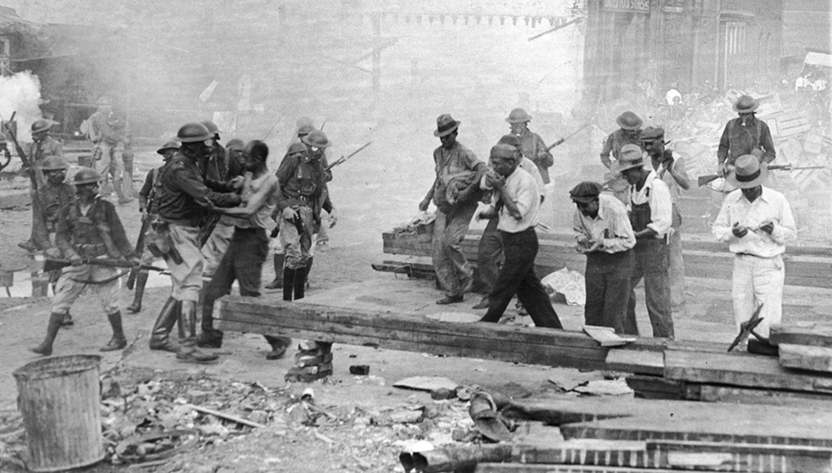 Солдаты на улицах Вашингтона 28 июля 1932 года / Gettyimages.ru