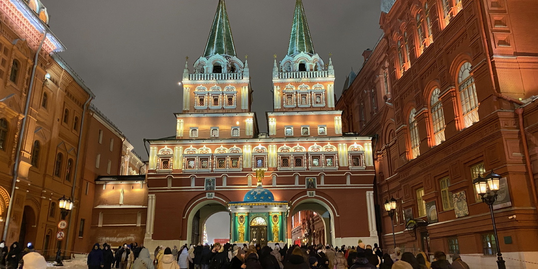 Москва. Красная площадь: что смотреть, бунты, парады и несбитый летчик