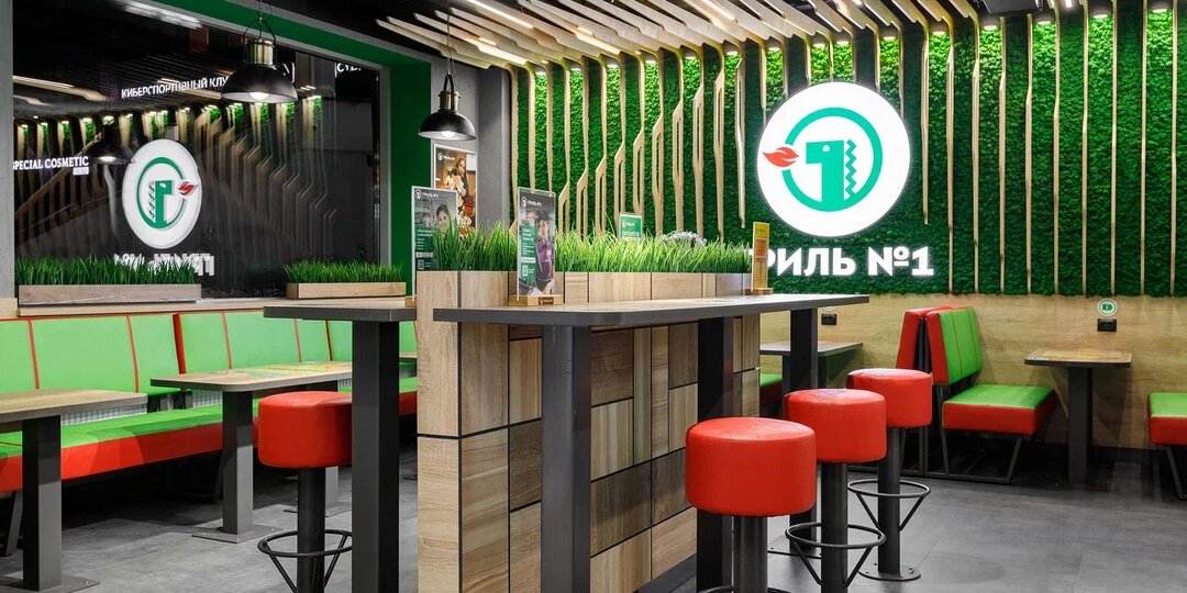 Гриль №1 в ТАЦ «Арго»: 300 м² вкуса и история улицы Чистопольской