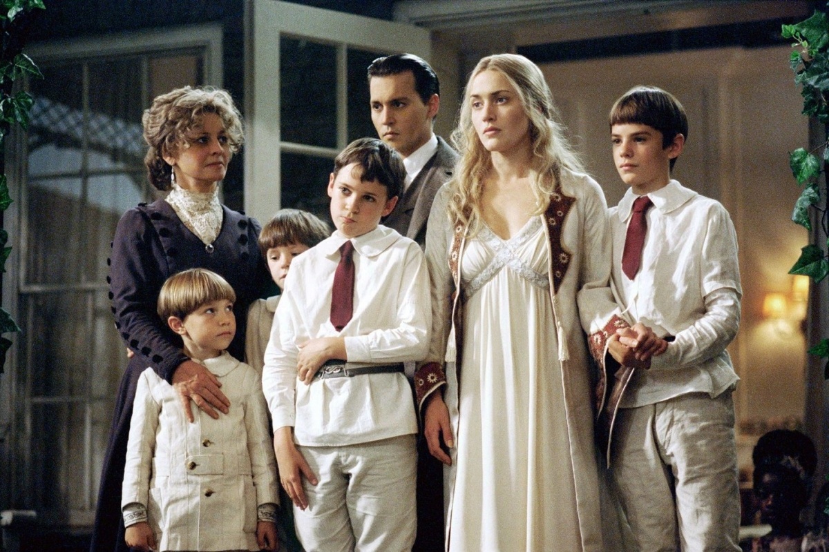 Кадр из фильма "Волшебная страна" (2004 г.)