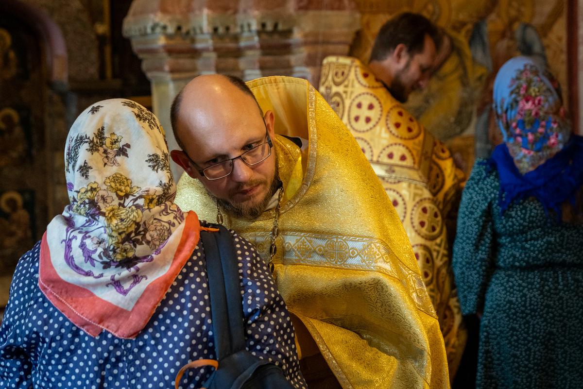 Утреннее причастие, Воскресенский собор. Фото: Владимир Локтев