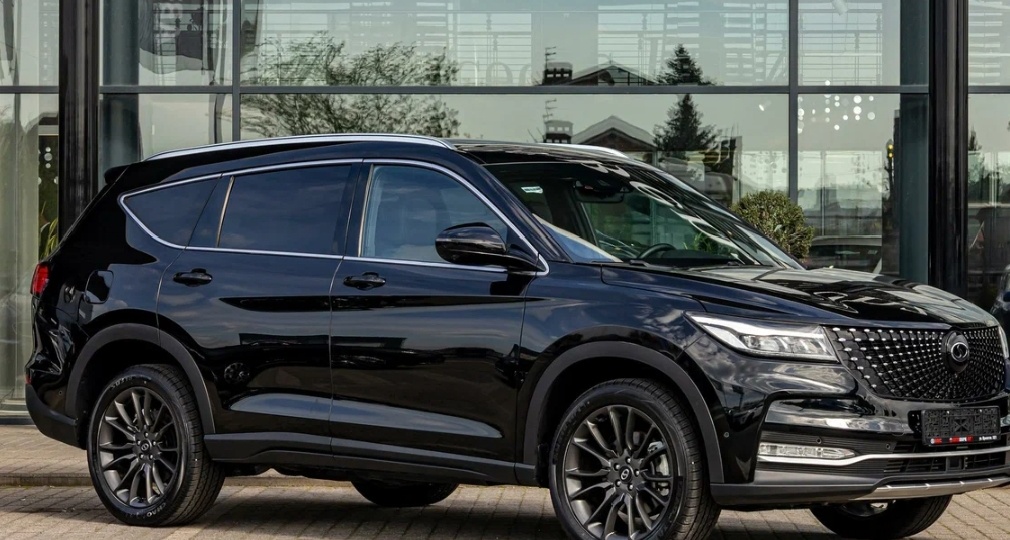Битва флагманов: DongFeng DFSK ix7 против Jetour X90+ в 2026 году