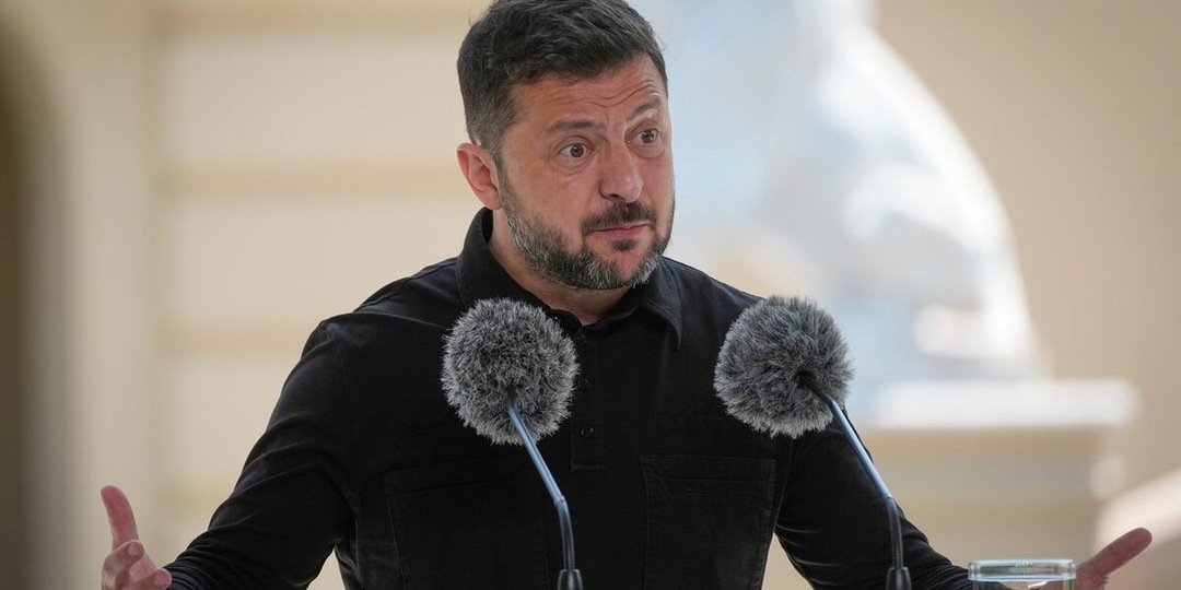 «Мы очень сильно хотим быть в НАТО»: Зеленский недоумевает, почему Украину не приглашают в НАТО