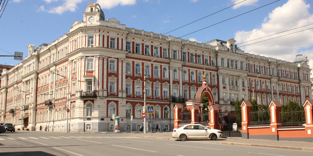 Прогулка по Московской от речного вокзала до Театральной площади в Саратове