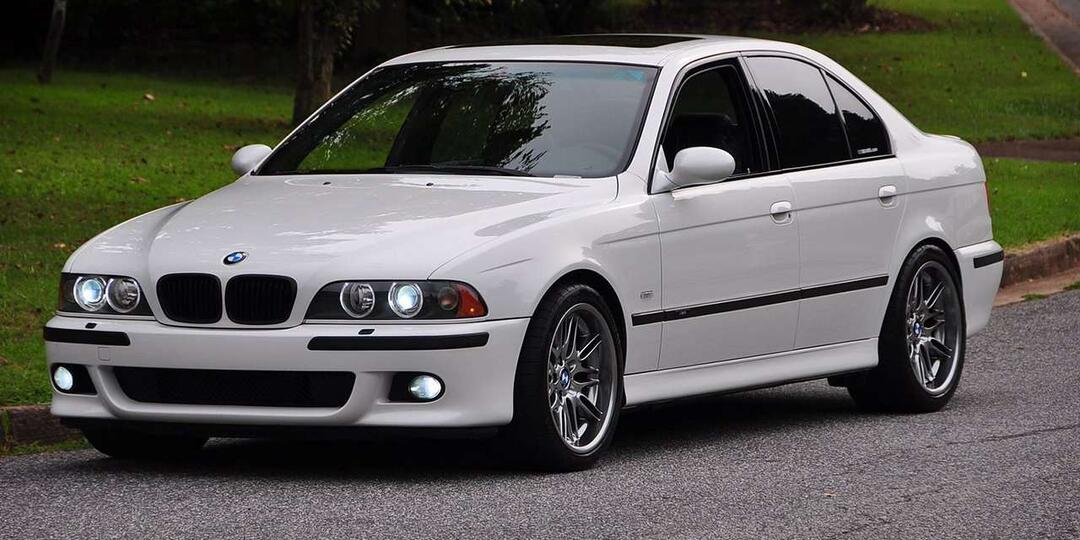 BMW M5 E39: эталон спортивного седана 90-х и начала 2000-х