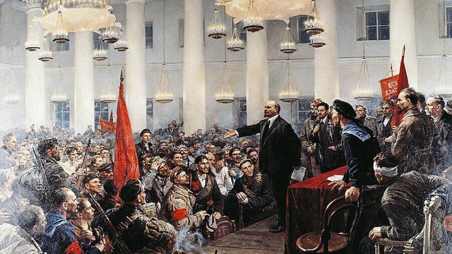Почему большевиков назвали большевиками, хотя они не всегда были в большинстве