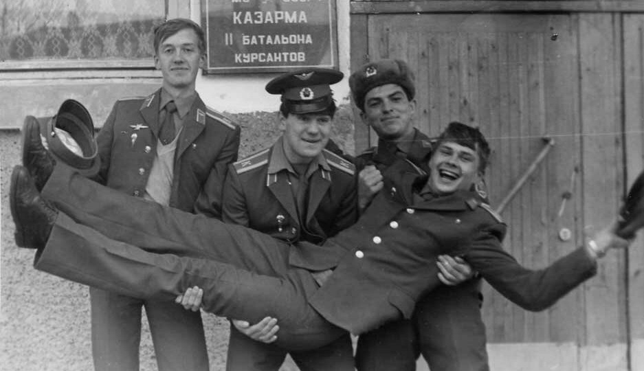 Чудили курсанты, чудили офицеры, чудили и прапорщики…