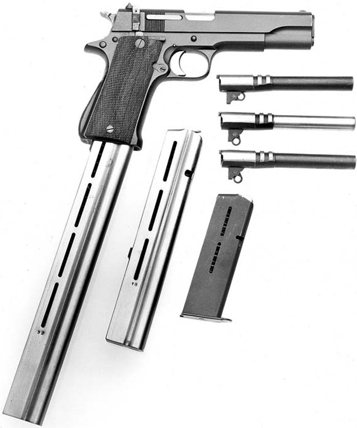 Автоматический пистолет Star со стволами .45ACP, .38 Super и 9mm Parabellum и магазинами большой емкости.