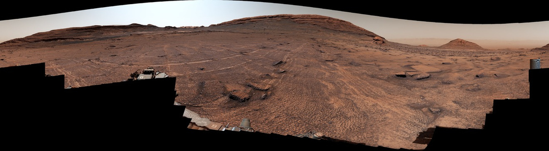 Ровер Curiosity обнаружил на Марсе огромное поле из неправильных сот — а неправильных пчёл не нашёл