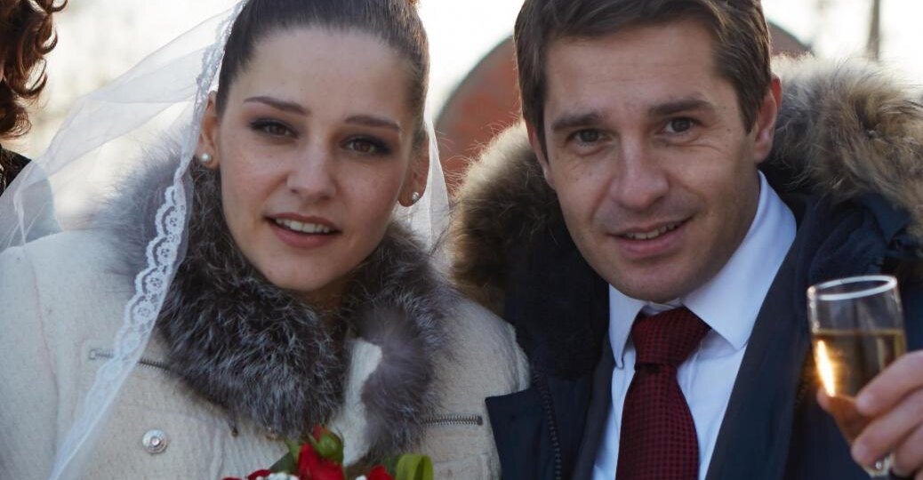 Родила 5-го ребенка в 40 лет и ухаживала за отцом: Кто этот известный актер - муж Глафиры Тархановой