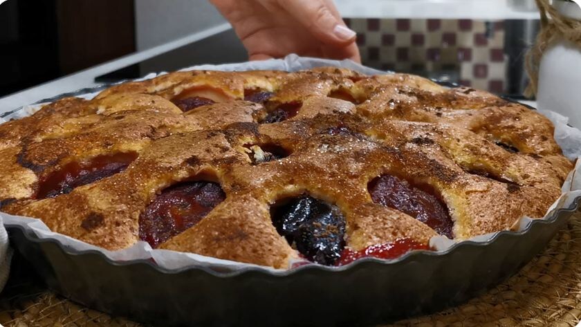 Простой сливовый пирог, вкуснее которого ещё не было