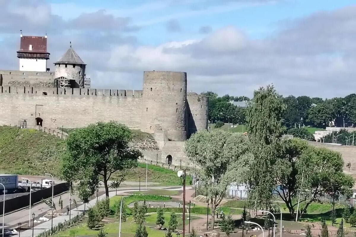     Ивангород во всей красе встретит 1 августа гостей Дня Ленобласти. Фото: пресс-служба комитета по ЖКХ Ленобласти.