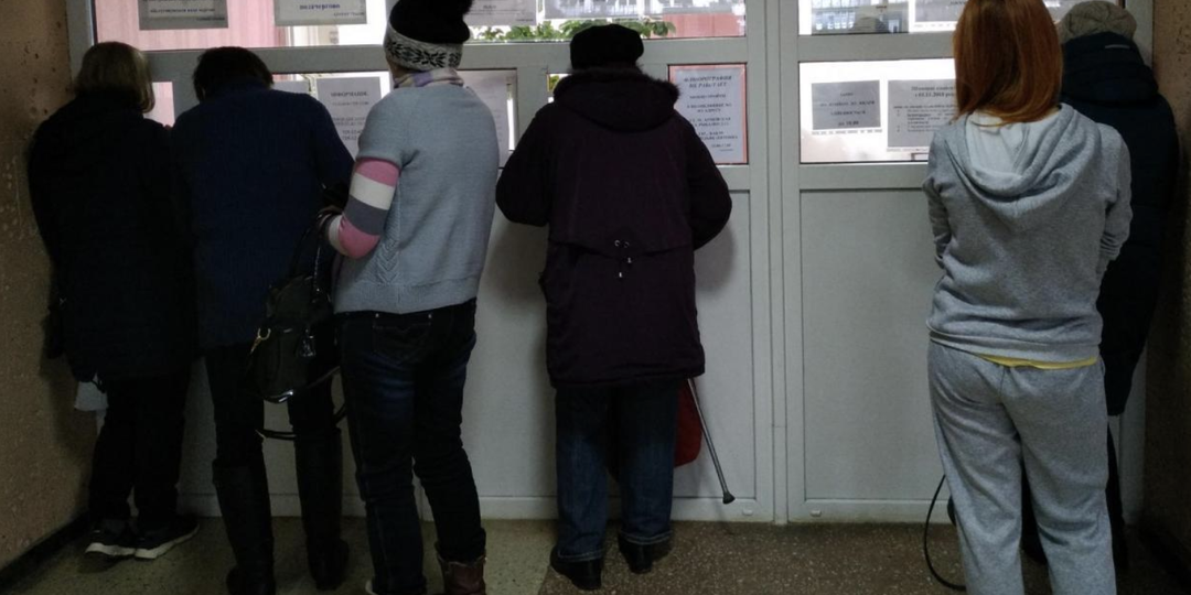 Закрыть частные клиники, чтобы спасти государственную медицину? Разбираем популярную идею