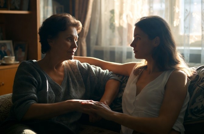 "Держись за того, кого любишь, дочка", - сказала мама
