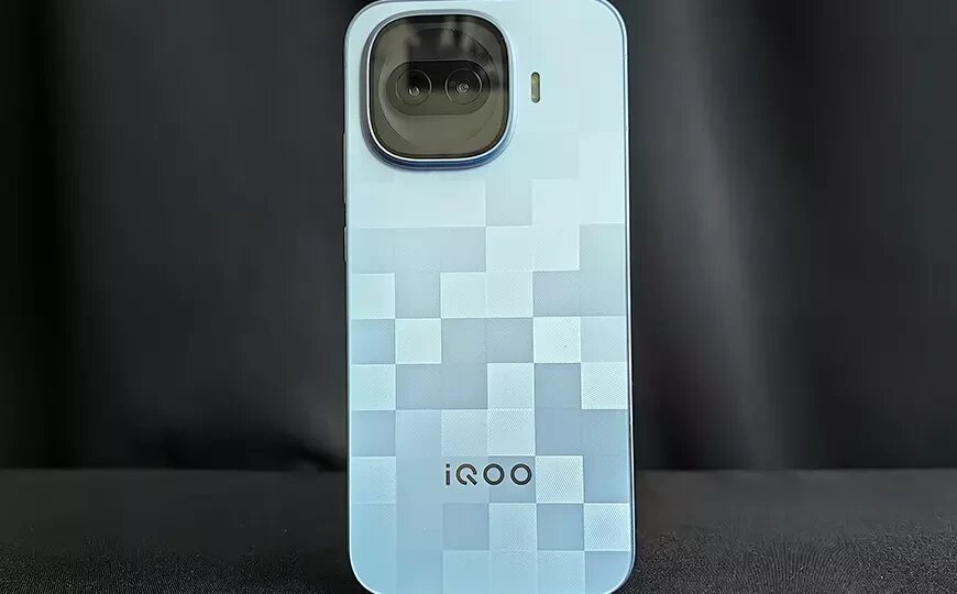 iQOO решил устроить щедрую распродажу под конец лета