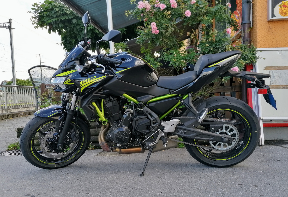 Kawasaki Z650 с параллельной двойкой. Фото: Gamemaster669, CC BY-SA 3.0