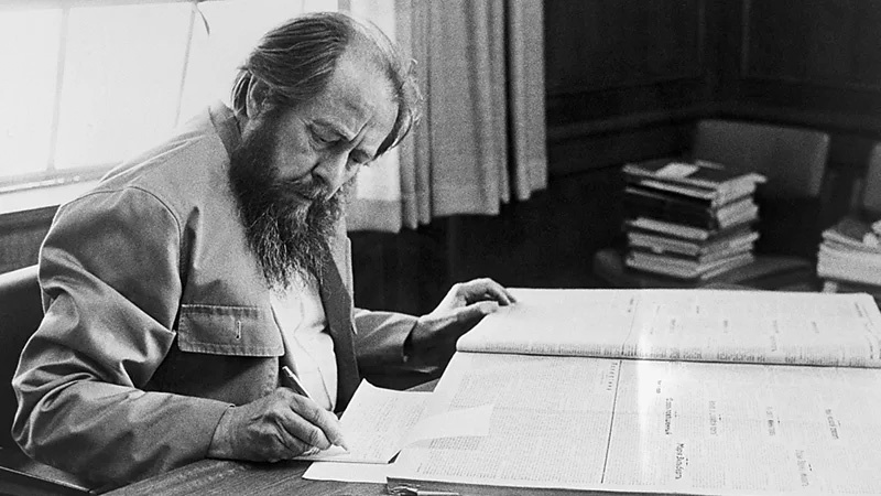 Долг перед Богом и человечеством