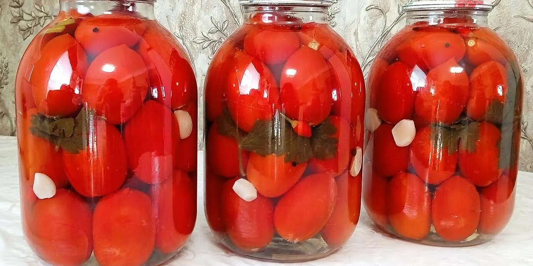 Восхитительные помидоры на зиму: делать 5 минут, а вкус просто бодественный