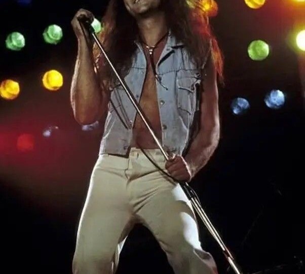 "Фантастика!", - песня из классики «DEEP PURPLE», до сих пор актуальная, по мнению Иэна Гиллана