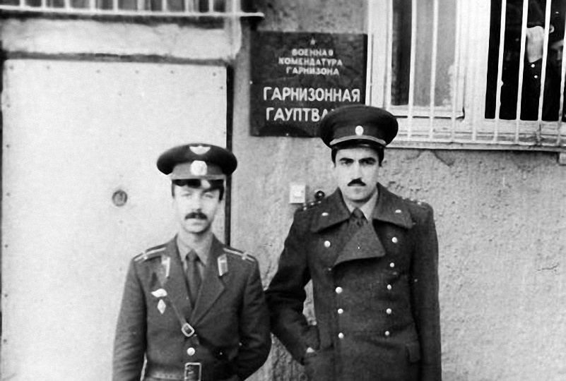 Побег из части бывает разным!