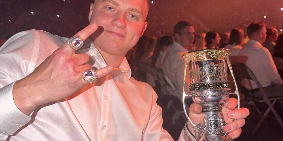 Форвард «Локомотива» показал два чемпионских перстня