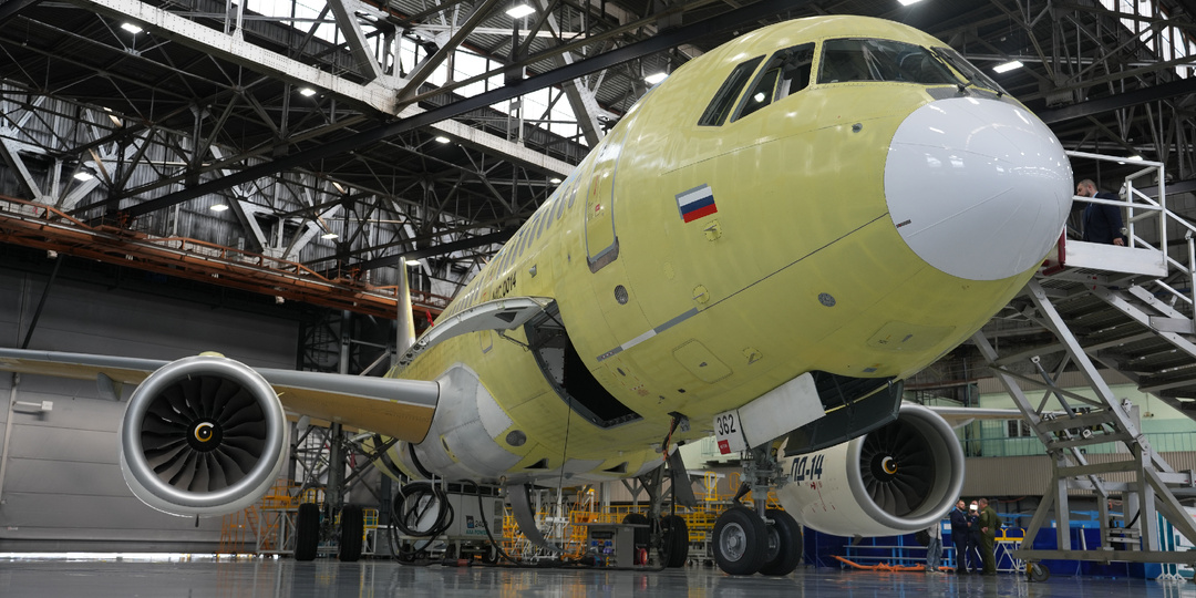 Первый серийный полностью импортозамещенный самолет МС-21 поднялся в небо над Иркутском