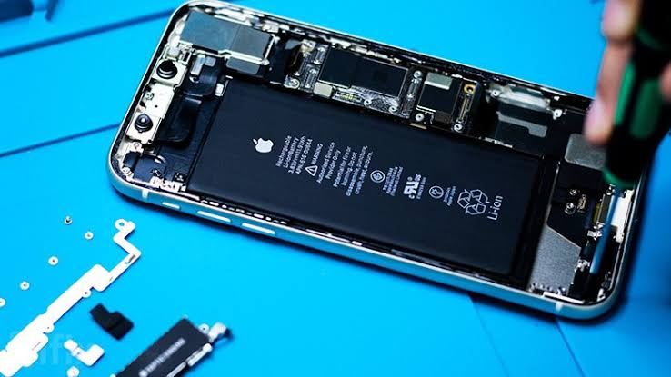 Apple снова внизу рейтинга ремонтопригодности: что это значит для обычного пользователя