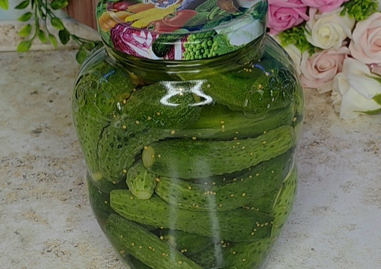 Маринованные огурцы кисло-сладкие, только огурцы и маринад