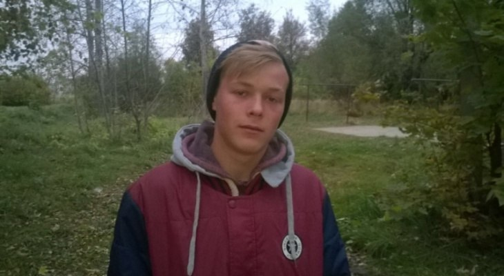 Илья перелез с балкона на балкон горящей квартиры. До земли было восемь метров
