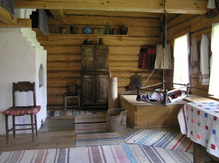 Порог, печь, угол. Семантика дома в нашей традиции