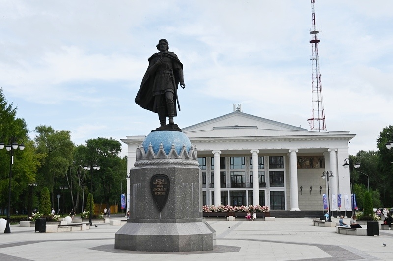 scale_1200