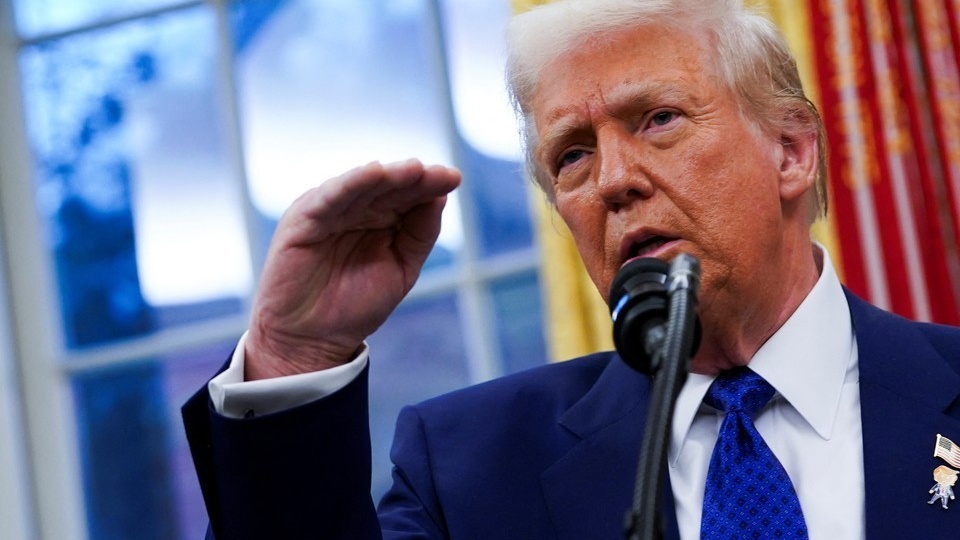 Трамп пригрозил Ирану сильным ударом, если Ормузский пролив не будет открыт