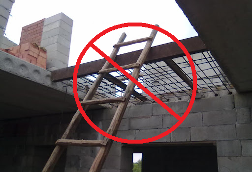 Как делается монолитный участок между плитами перекрытия?