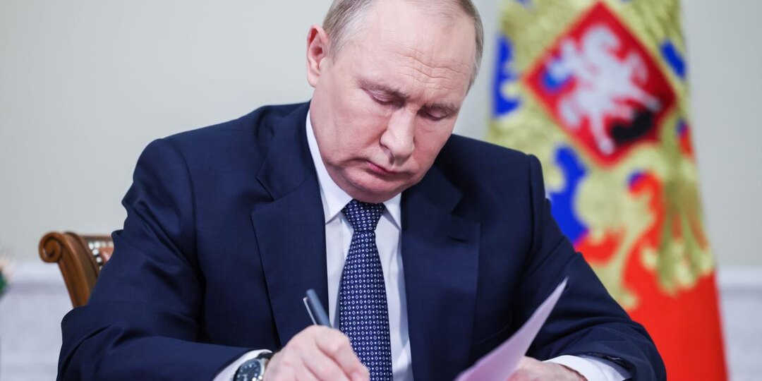 «Власть ближе к ведомствам»: Путин подписал закон о децентрализации полномочий, что изменится на практике