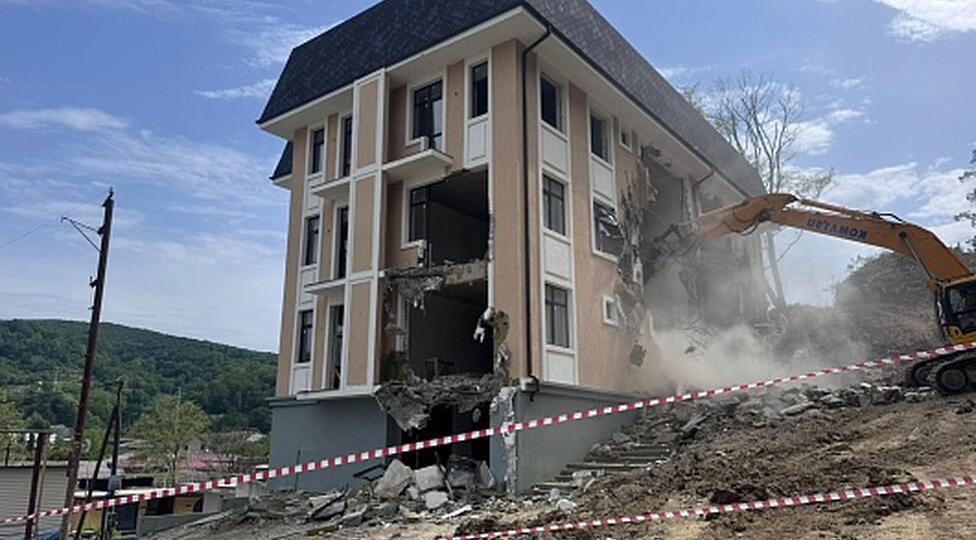 В Сочи увеличили неустойку за отказ сносить самострои