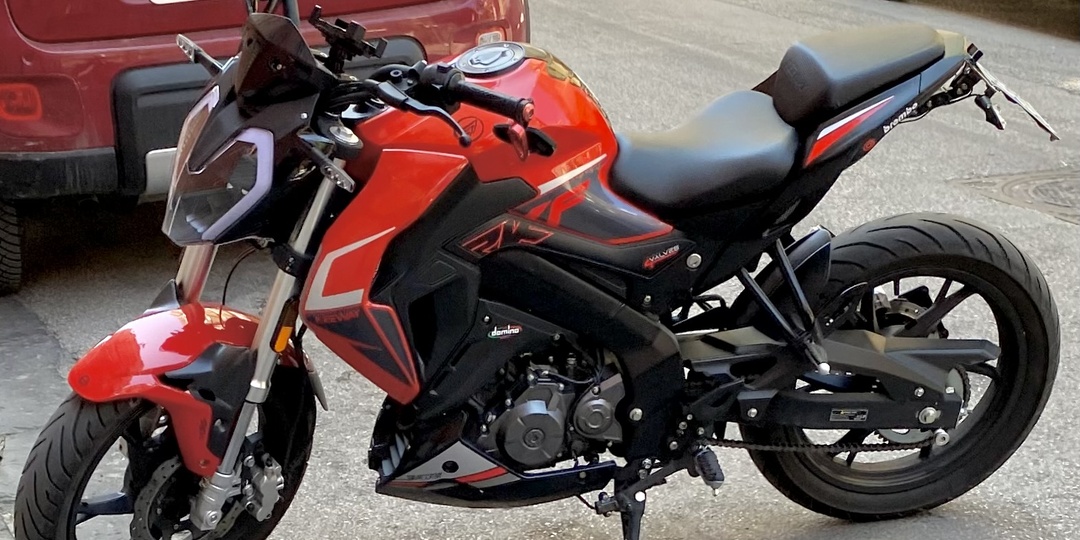 Yamaha YBR125 с пробегом или новый китайский мотоцикл: что выбрать новичку