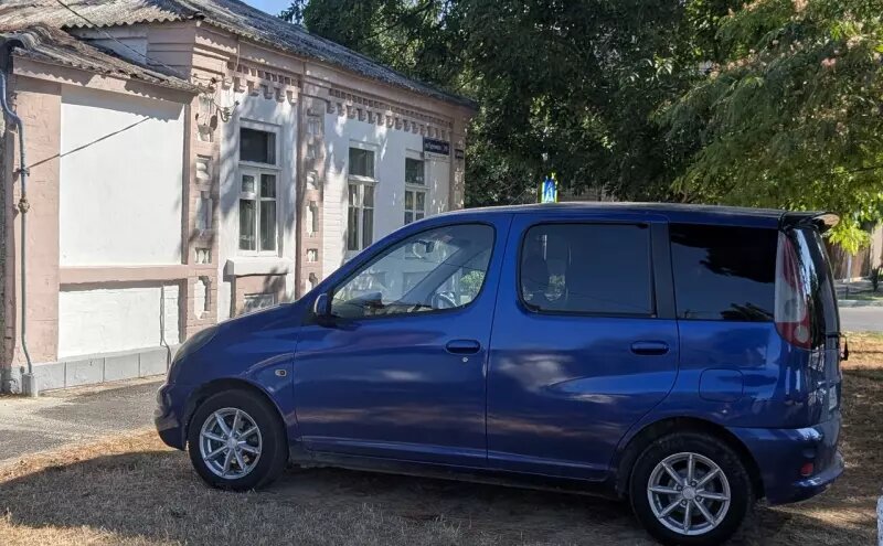 Россияне назвали цену бензина, после которой готовы оставить машину у дома