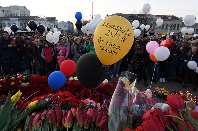«Морги забиты, власти это скрывают»: Как крупные паблики превратили гибель людей в Кемерове в вирусный контент