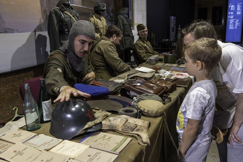     Интерактивная выставка в Музее Победы. Источник: victorymuseum.ru Автор фото: Пресс-служба Музея Победы / Андрей Лебедев