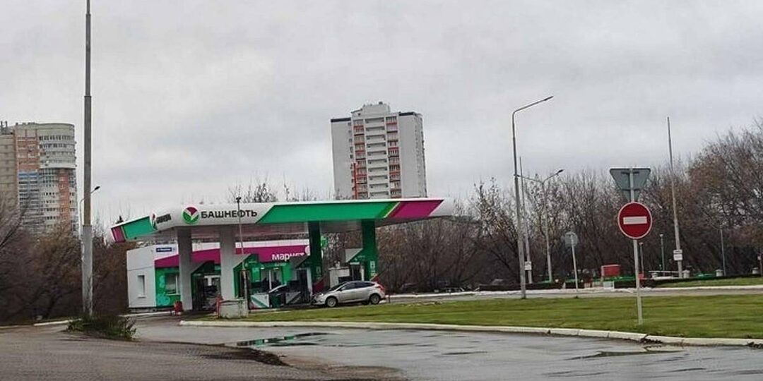Власти Башкирии ответили, почему на АЗС «Башнефти» табло с ценами горят, даже когда бензин закончился