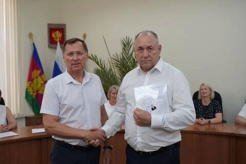 В Краснодарском крае готовятся к выборам. Иван Демченко зарегистрирован кандидатом в Госдуму