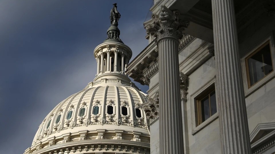 Сенат США одобрил законопроект об ужесточении санкций против РФ и Ирана