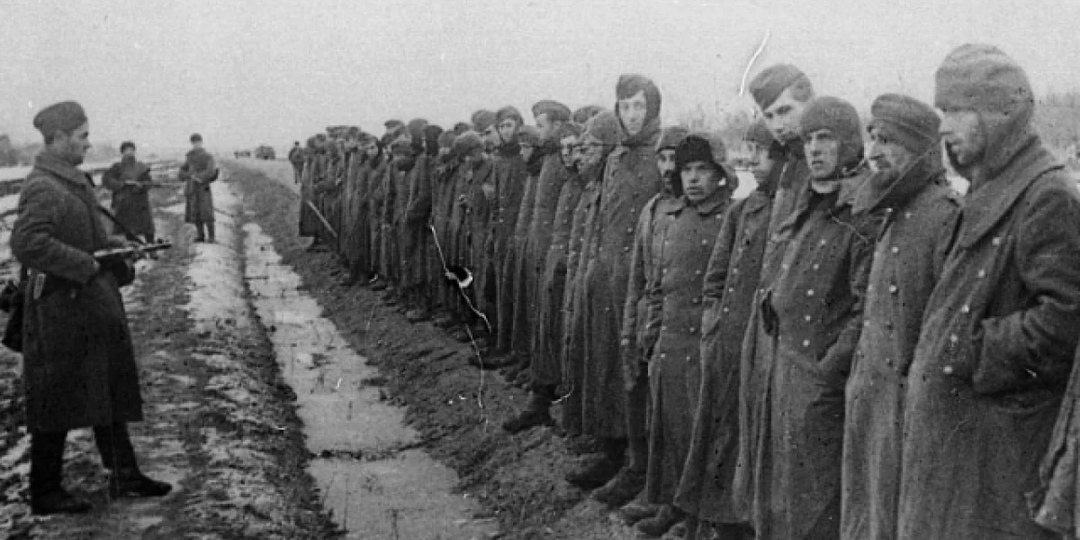 Что делали с немцами (по национальности), которые жили в СССР, после начала ВОВ.