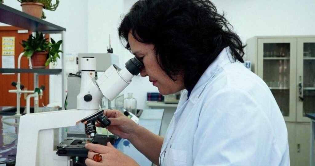 Казахстан и Китай усиливают сотрудничество в сфере биобезопасности