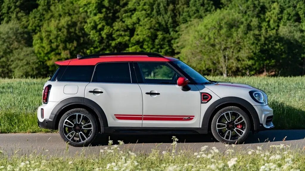    Mini Countryman   
Mini