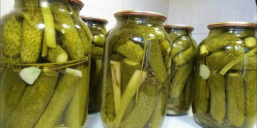 "Вкуснота неописуемая": с умилением свекровь хвалила свои огурчики. И правда, огурчики вкуса изумительного