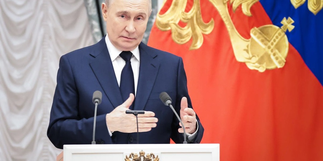 Путин поблагодарил строителей, восстанавливающих Донбасс и Новороссию